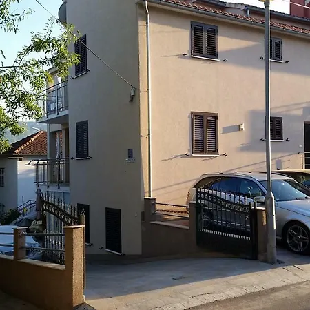 Smuljic *